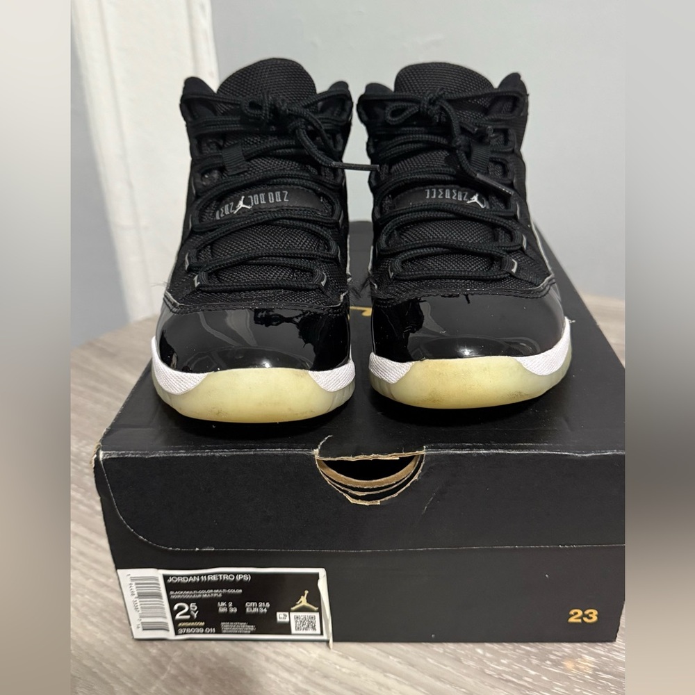 Jordan 11 Black
